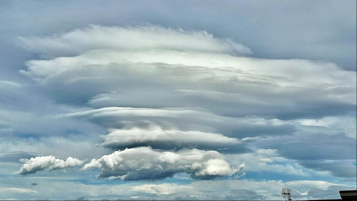 El encanto de las nubes pintadas