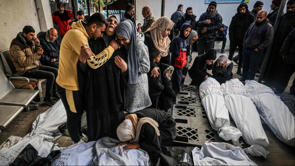 Israel bombardea Rafah y alienta el miedo a una catástrofe humanitaria