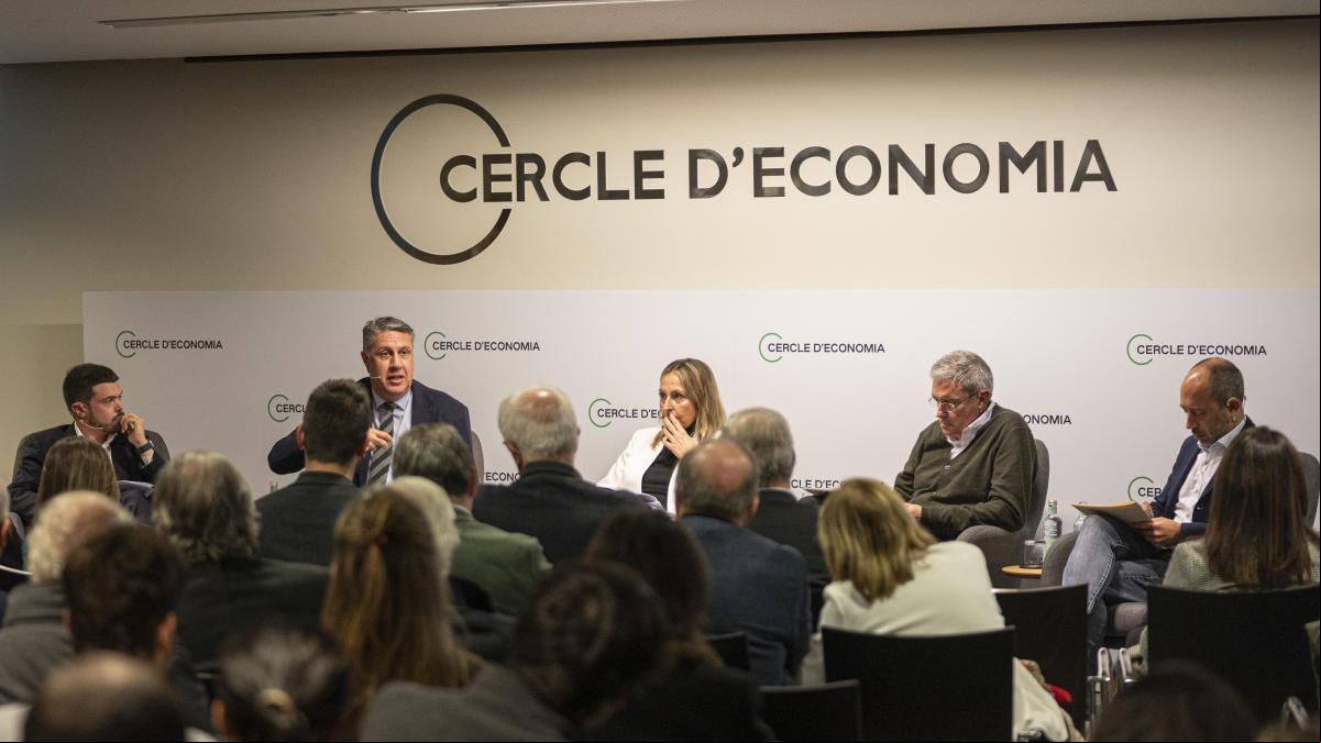 García Albiol: “Si los dejamos entrar a todos démosles papeles”