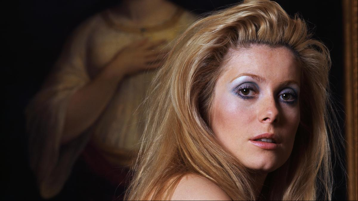 Soñar con ser Catherine Deneuve en la que fue su residencia a las afueras de París