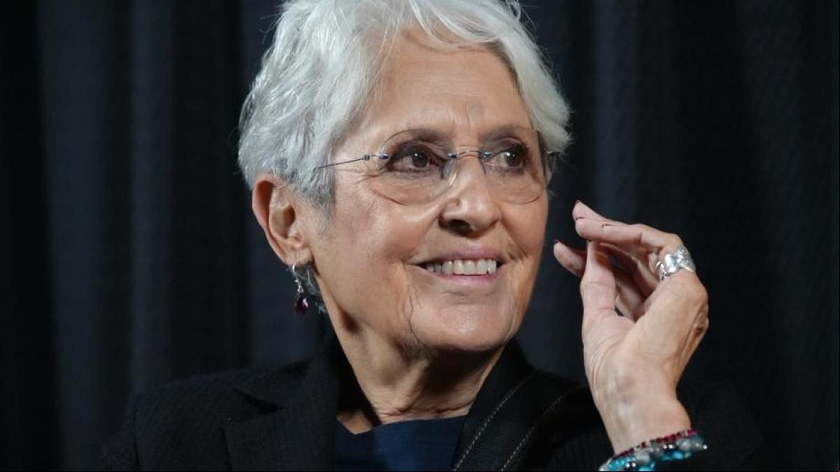Joan Báez: “Sufrí abusos sexuales por parte de mi padre