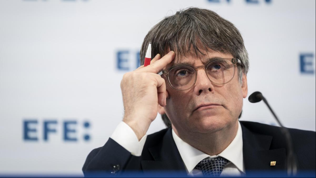 Puigdemont quiere “corresponsabilizar” a las empresas de que los recién llegados aprendan catalán