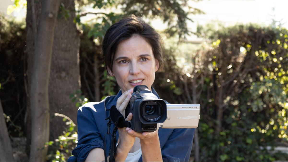 Las largas sombras: Clara Roquet lleva el thriller al drama con la mirada de Elena Anaya