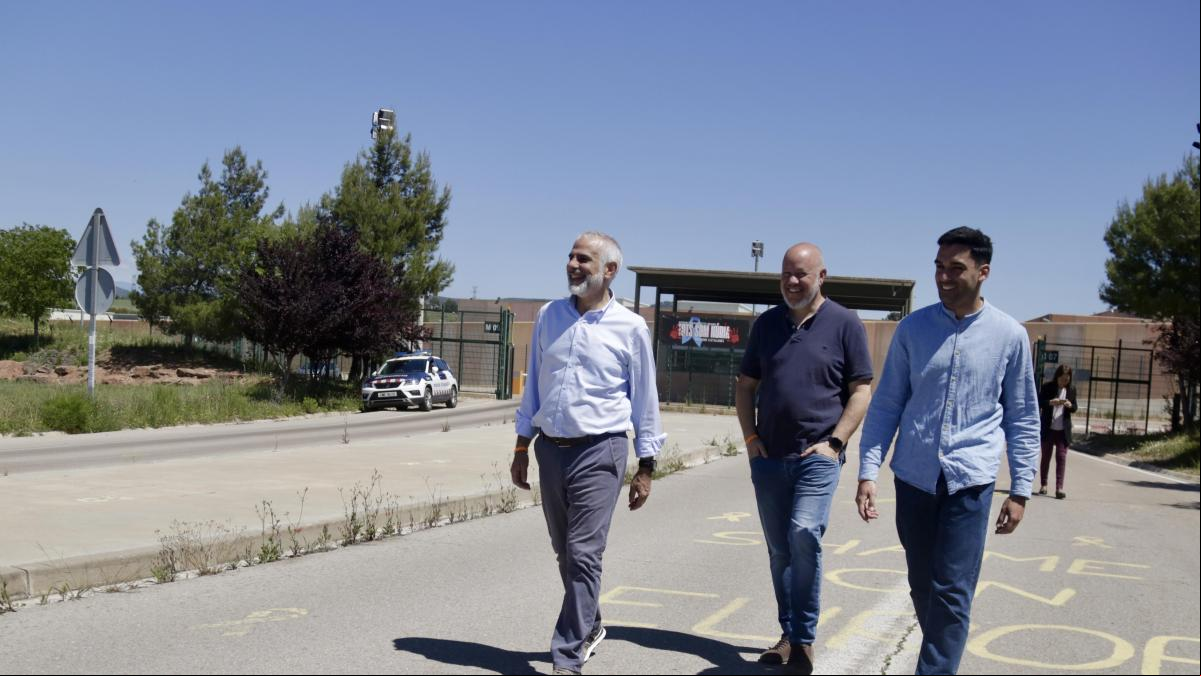 Ciudadanos concluye exhausto su campaña en la puerta de la cárcel de Lledoners