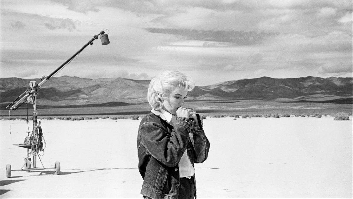 Sir Elton John monta un fiestón fotográfico en el Victoria & Albert con una exposición de película
