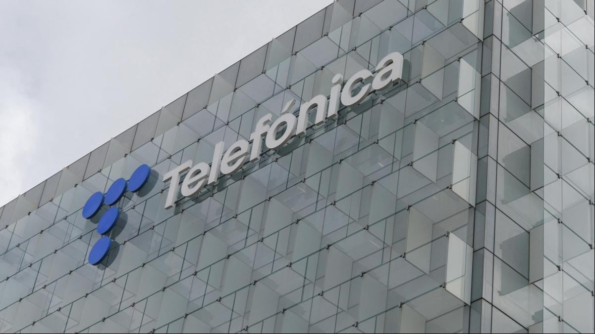 Criteria alcanza una participación cercana al 10% en Telefónica