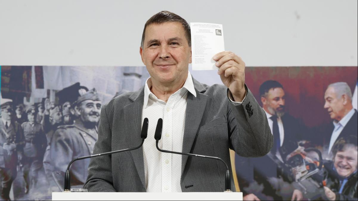 Bildu fía su éxito electoral a un voto ideológico contra la ultraderecha y busca superar al PNV