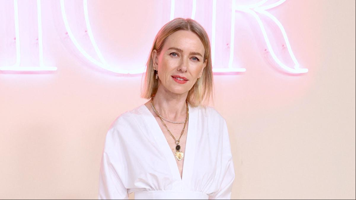 Naomi Watts confiesa a Jennifer Aniston, Jodie Foster y Sofía Vergara sus problemas con la menopausia: “Me sentía avergonzada”