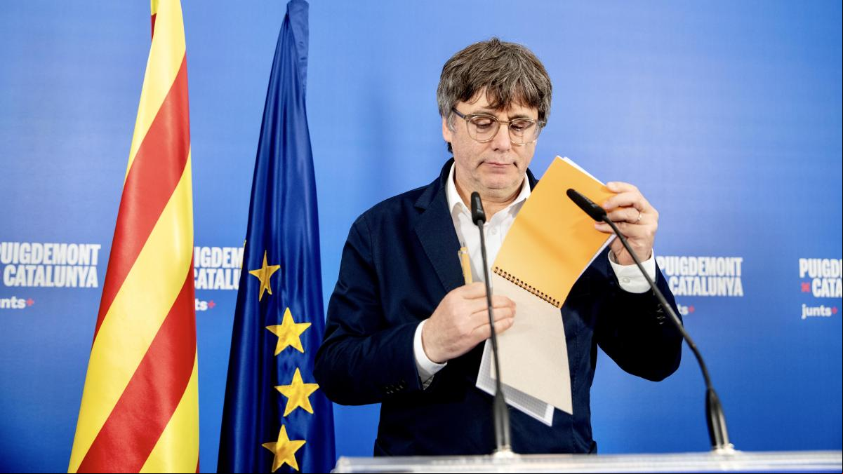 Puigdemont aplaza su regreso a Catalunya al no haber debate de investidura el día 25