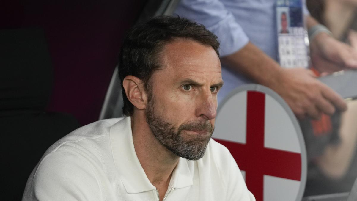 Inglaterra busca su identidad ante Eslovenia