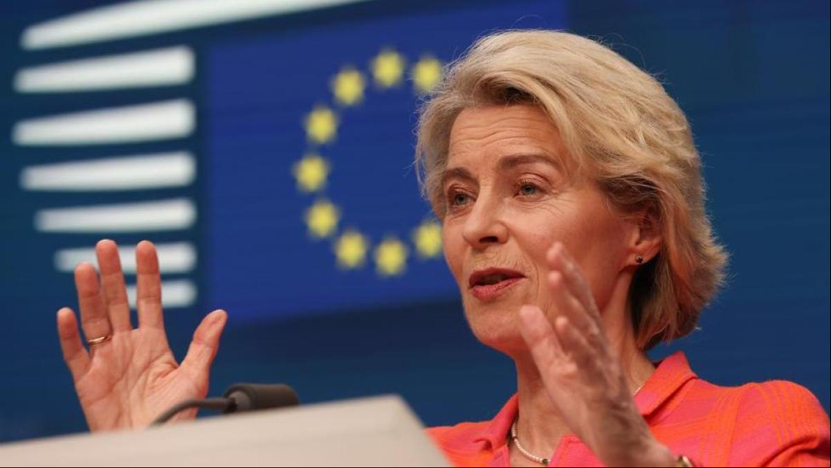 Von der Leyen cancela su viaje a la cumbre de la OTAN para cerrar su pacto con la Eurocámara