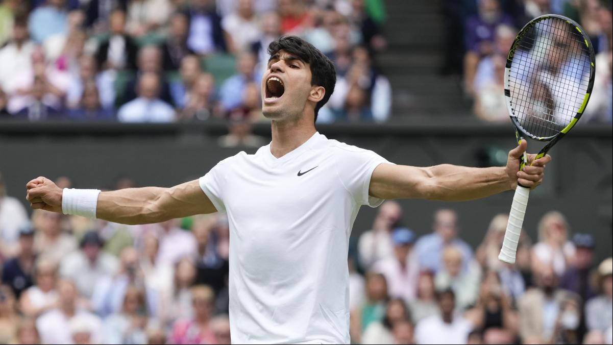 Alcaraz dinamita a Medvedev y repetirá final en Wimbledon ante Novak Djokovic