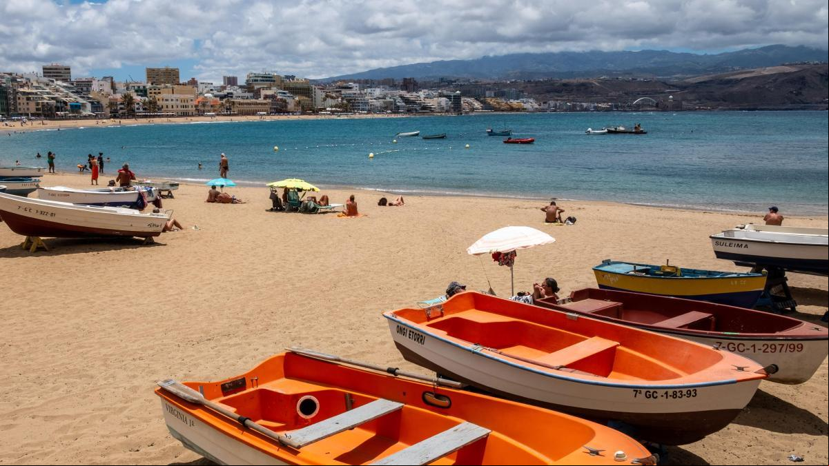 Así es Las Canteras, una de las mejores playas urbanas del mundo (y está en Canarias)