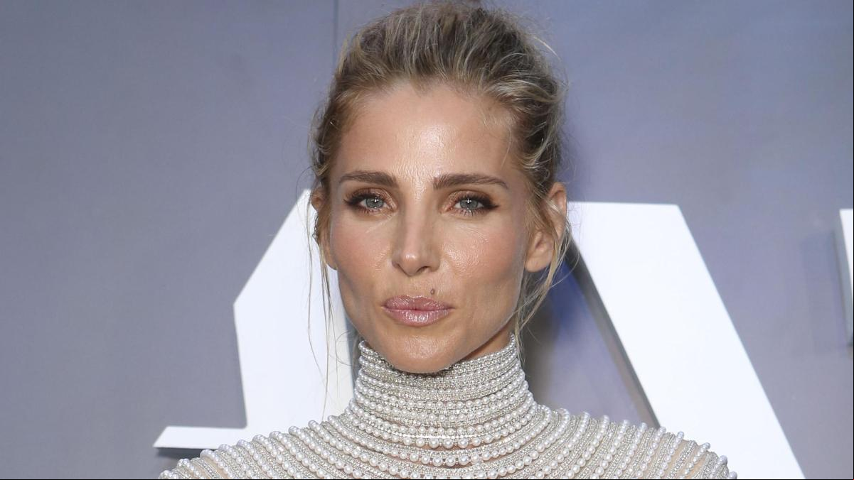 Elsa Pataky recibe el nuevo año con un minivestido de Zara que cuesta 90 euros