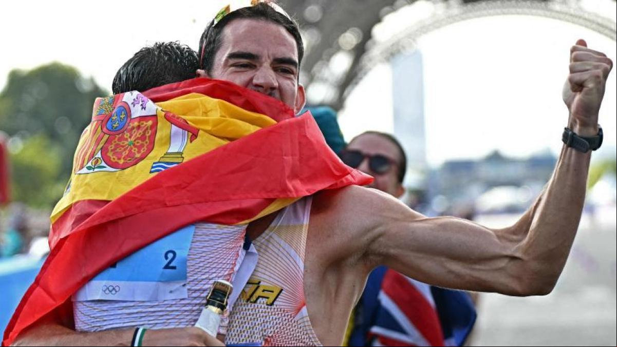 Oro español en el relevo mixto de marcha: se llama triple corona