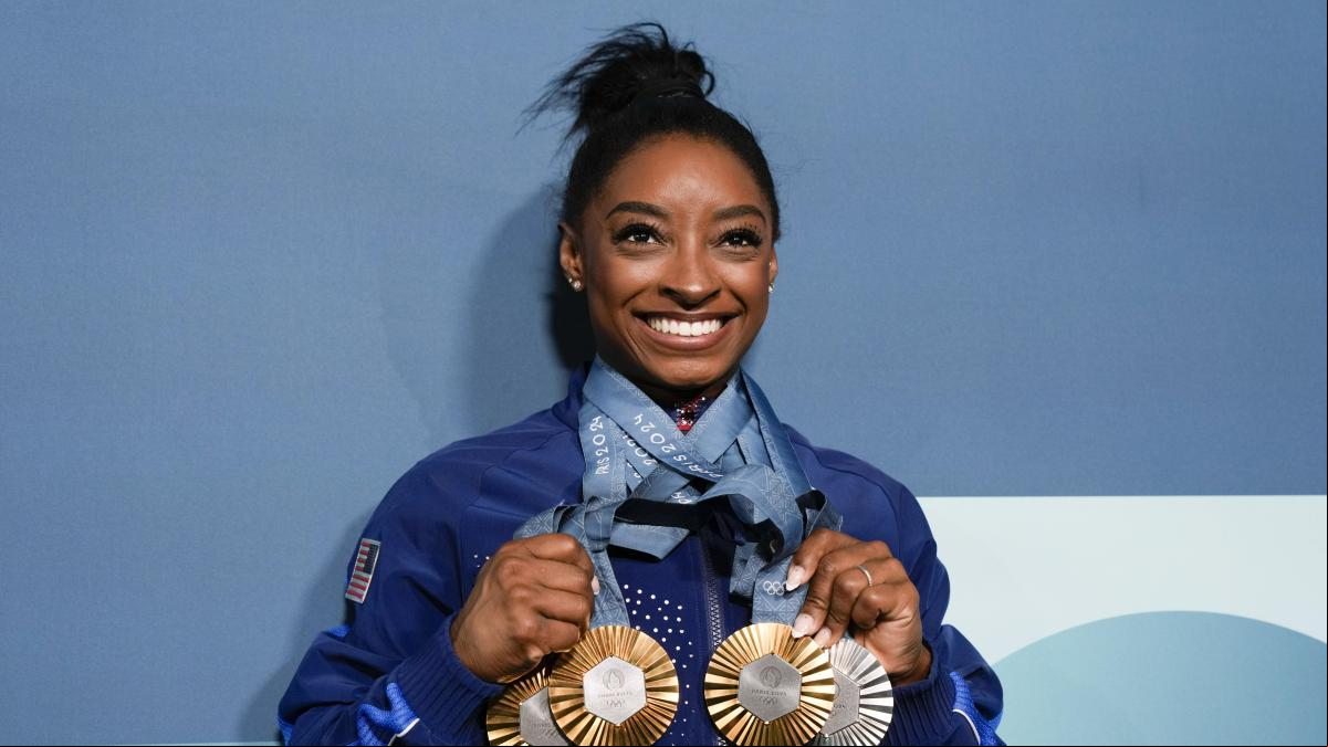 La madre biológica de Simone Biles pide o con ella tras abandonarla a los 6 años