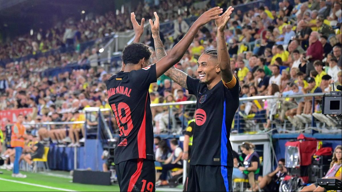 Un Barça indestructible golea al Villarreal