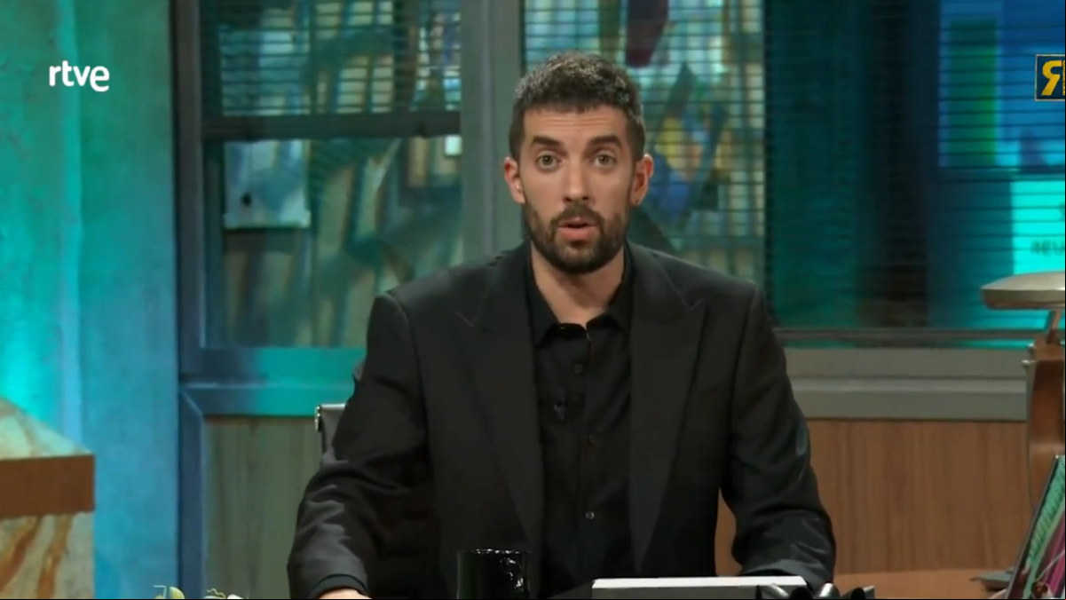David Broncano y su equipo responden con ironía tras la reprimenda de RTVE a La Revuelta