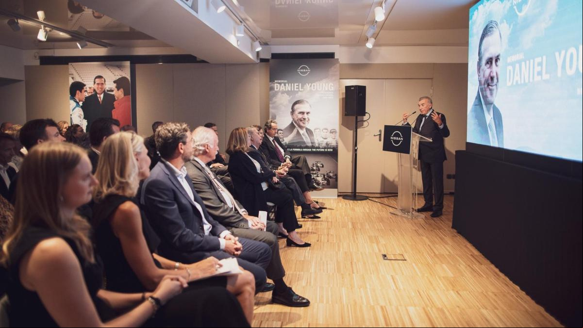 Sentido homenaje a Daniel Young, el padre de la Fórmula Nissan