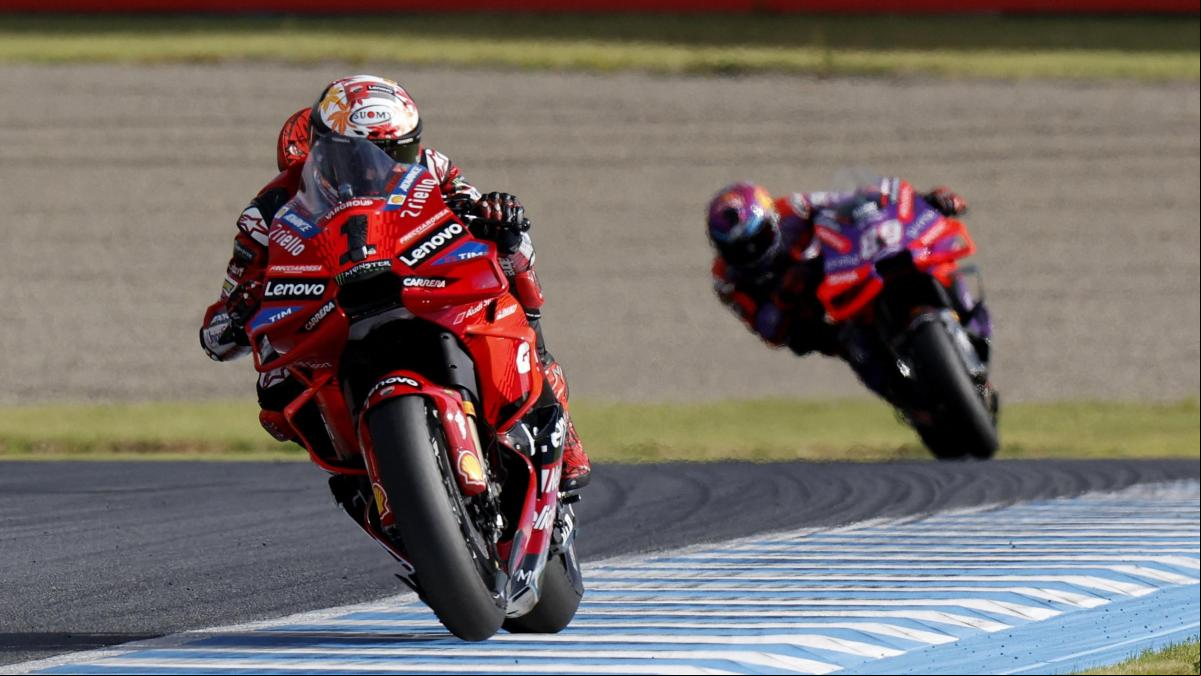 Bagnaia sigue recortando a Martín y Márquez vuelve al podio