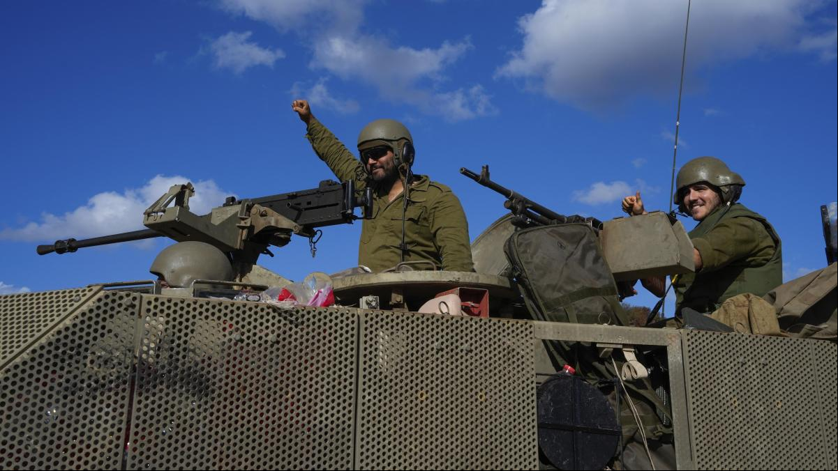 Los señores de la guerra total en su laberinto
