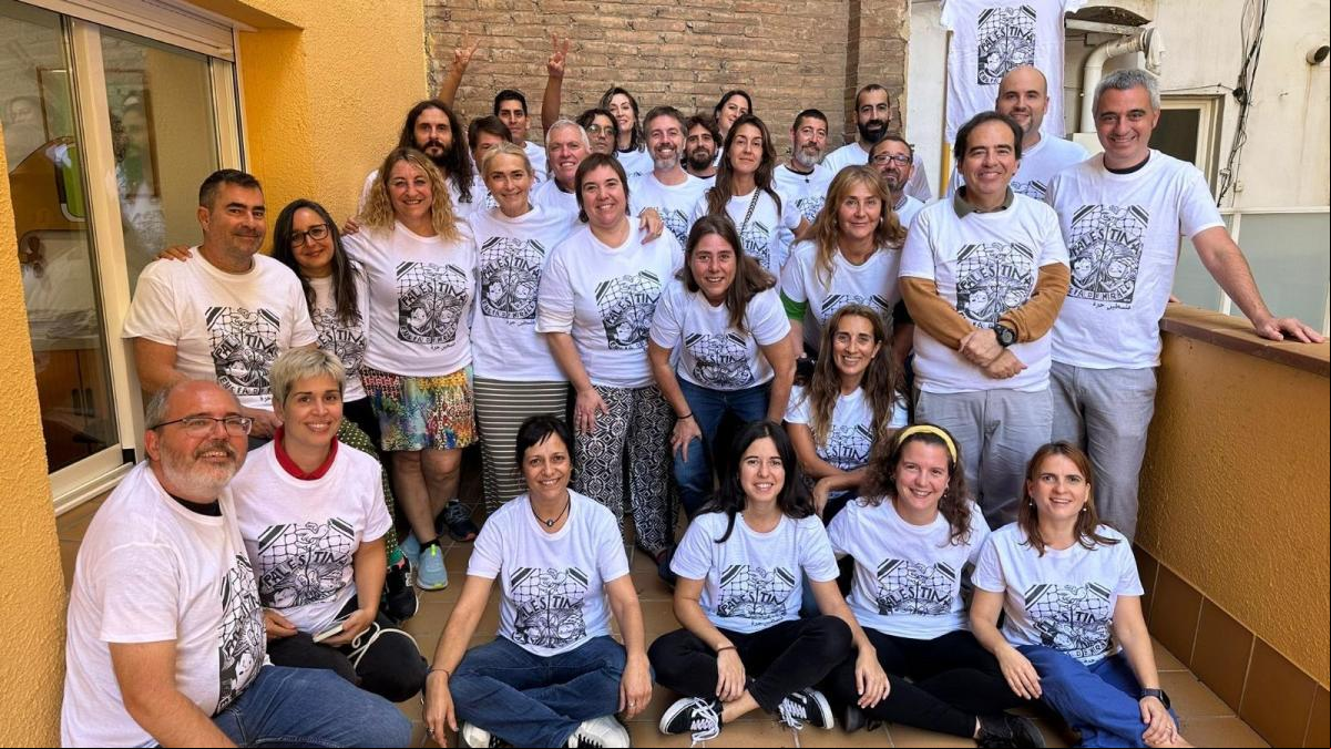 Polémica por unas camisetas pro-Palestina de profesores catalanes