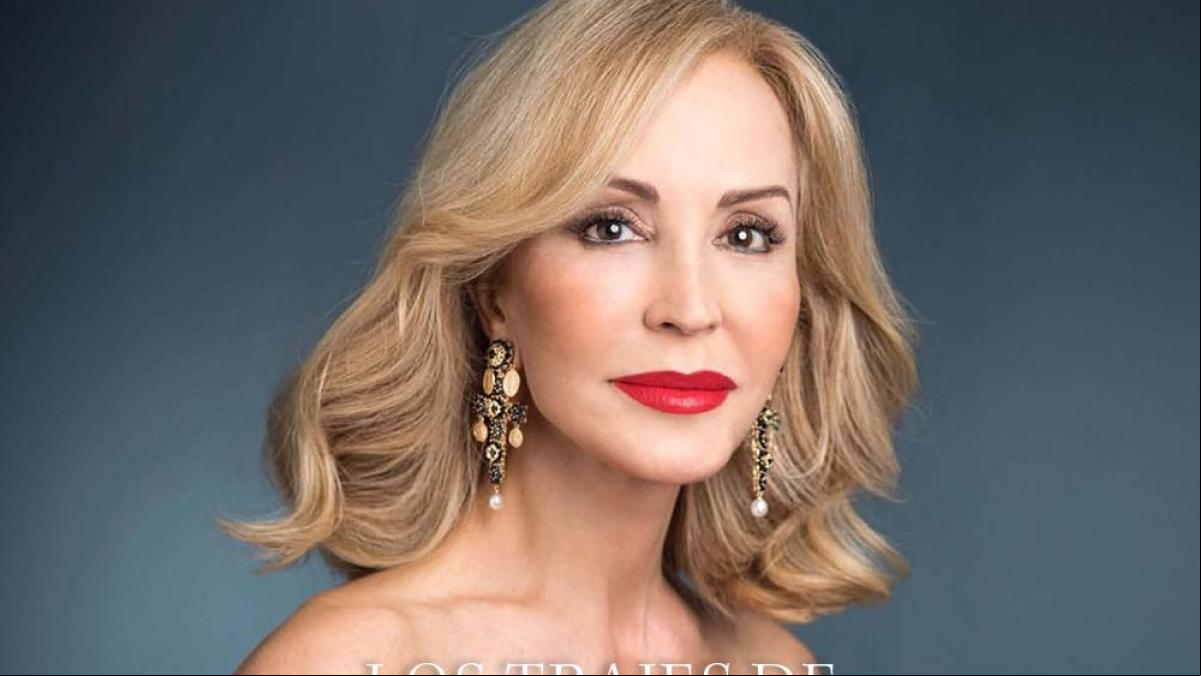 El Estado compra diez vestidos de Carmen Lomana por 17.720 euros
