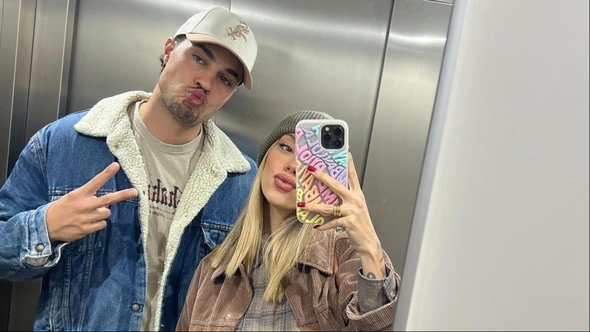 Alejandra Rubio y Carlo Costanzia: flechazo por Instagram y primer hijo en menos de un año