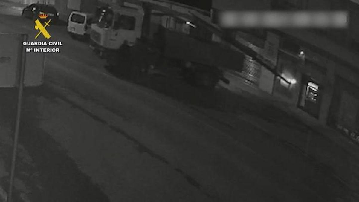 Cae la banda de “camiones pluma” que arrancó cajeros desde Barcelona a Almería