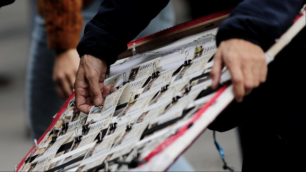 Lotería Navidad 2024, hoy en directo | Último día para comprar décimos, cuándo es el sorteo y lista de premios