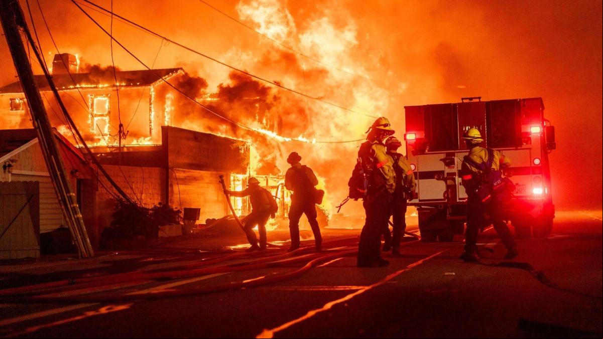 Incendio Los Ángeles: las imágenes más impactantes