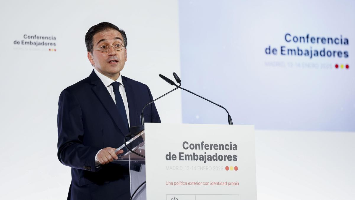 Albares exige al cuerpo diplomático priorizar la oficialidad del catalán en la Unión Europea
