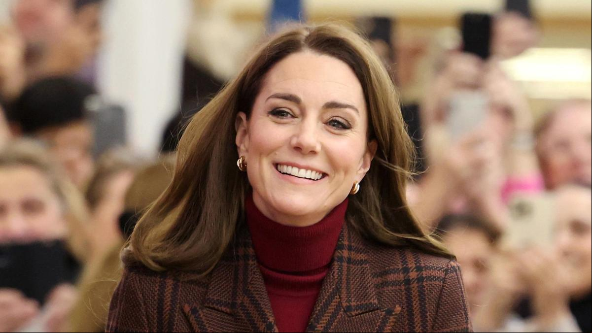 La esperada reaparición de Kate Middleton: con el color tendencia y un conjunto que se puede copiar por 16 euros