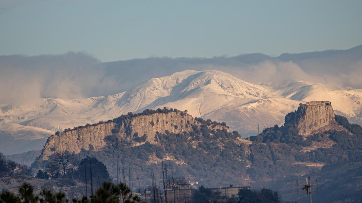 Muere un montañero bilbaíno tras despeñarse 300 metros en el pico Rusell Oriental Muere un montañero bilbaíno tras despeñarse 300 metros en el pico Rusell Oriental