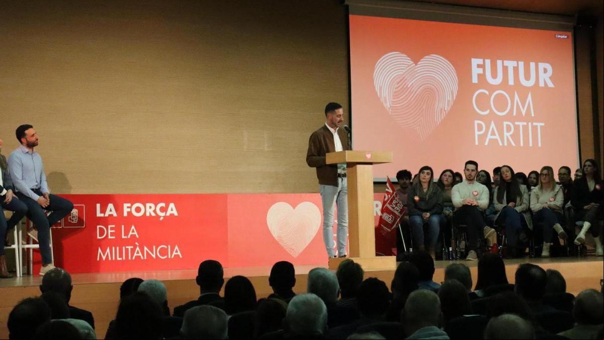 Bielsa presenta su candidatura a dirigir el PSPV en la provincia acompañado de alcaldes