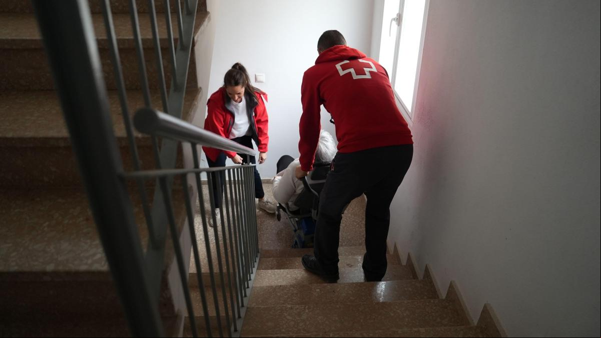 Víctimas de la dana pedirán a Bruselas operarios europeos para recuperar los ascensores dañados