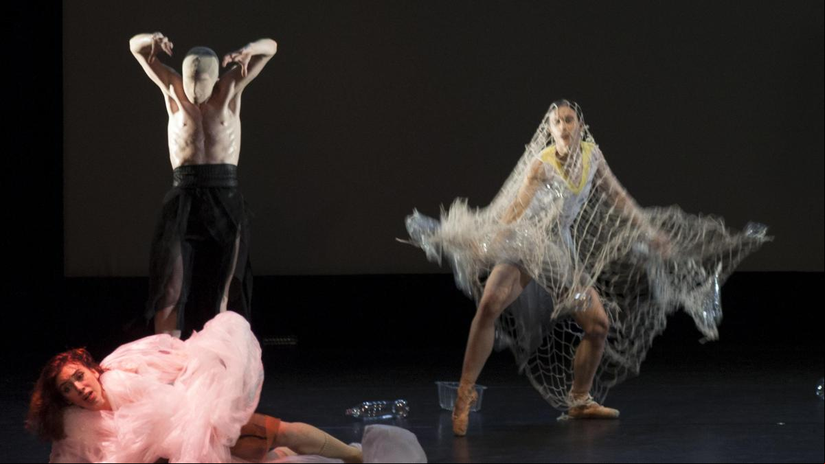 La agonía de Doñana expresada a través de la danza, la fotografía, la pintura y el cine