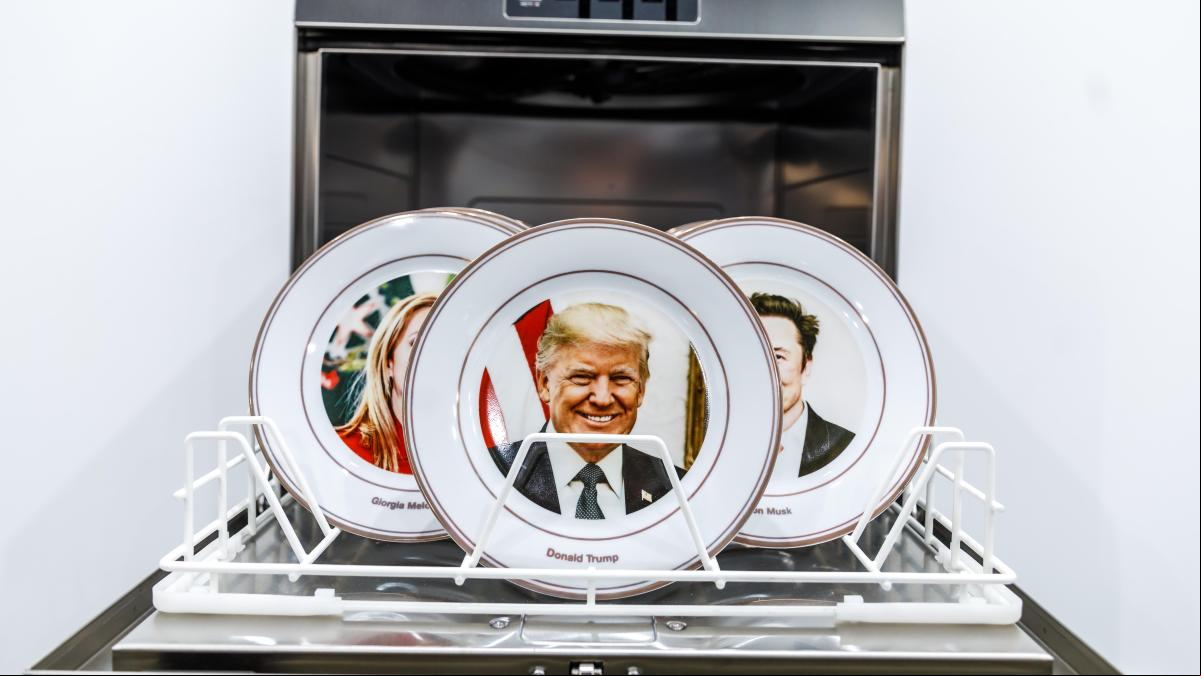Arco 2025: del lavavajillas donde se lava la cara Trump a la acuarela en la que llueve de verdad