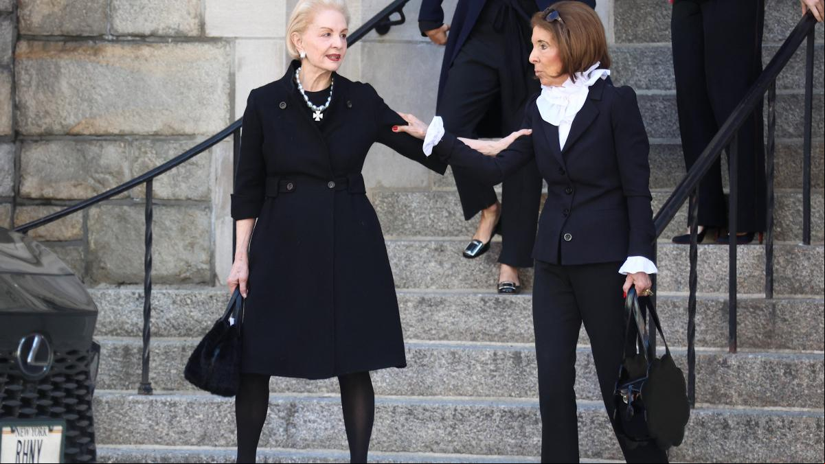 Carolina Herrera se despide de su marido Reinaldo Herrera Guevara en Nueva York