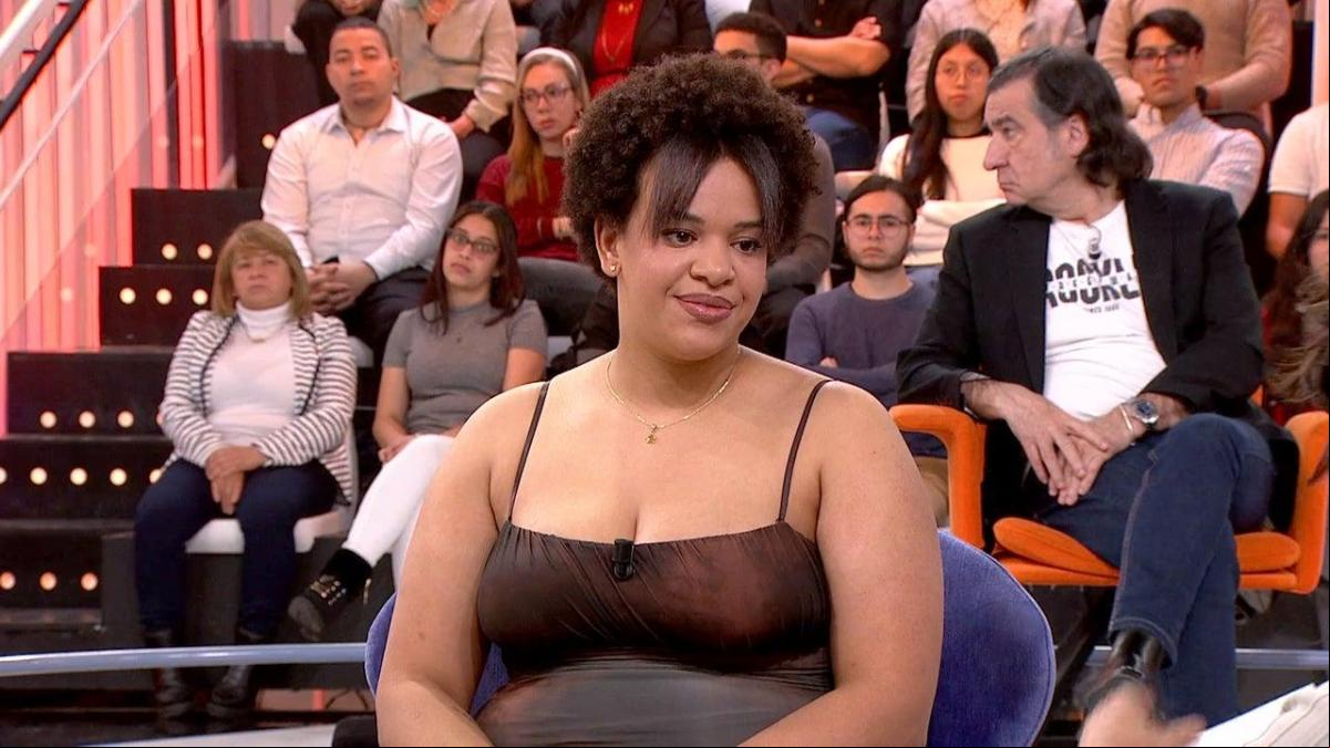 Vivir con gigantomastia: “El dolor de espalda era tan insoportable que apenas podía respirar y solo querían que desaparecieran mis pechos”