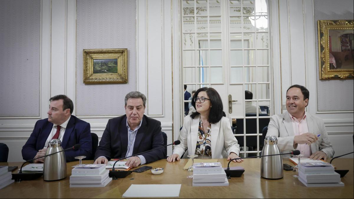 El PP avala el recorte a la AVL y los sindicatos y solo salva a la patronal del tijeretazo de Vox