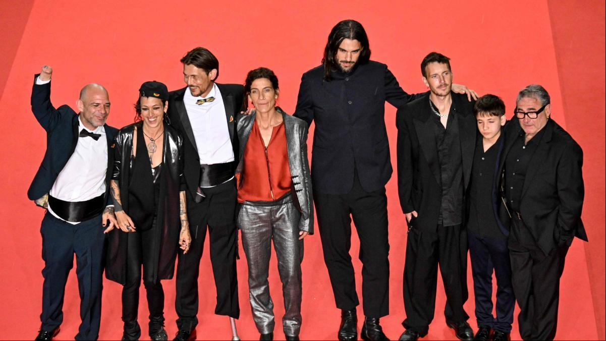 El gallego Oliver Laxe convierte Cannes en una rave