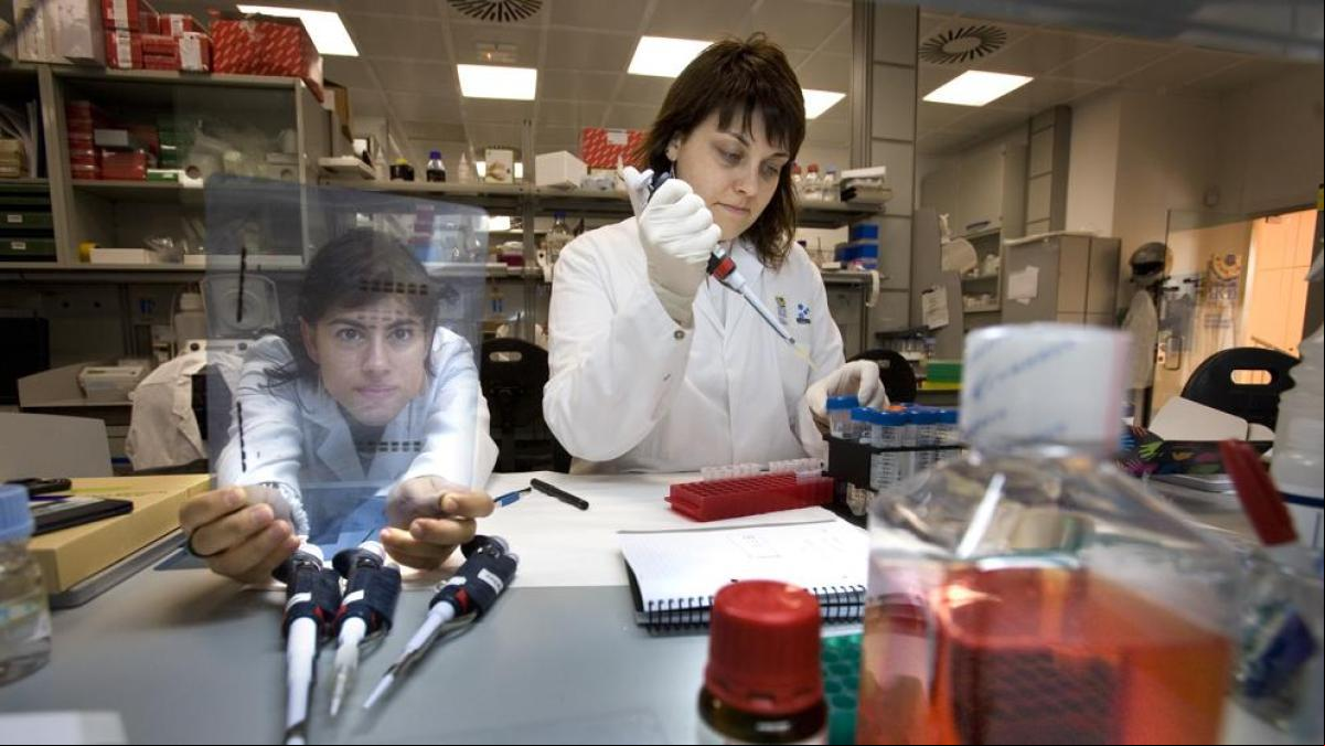 Demuestran que el análisis de sangre en heces es igual de efectivo que la colonoscopia para detectar el cáncer