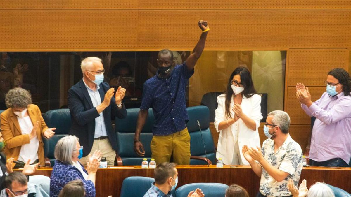 Vuelve a tu país, el comentario de una edil de Vox al secretario de Antirracismo de Podemos
