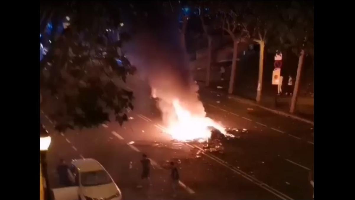 Comerciantes y restauradores exigen medidas antibotellones