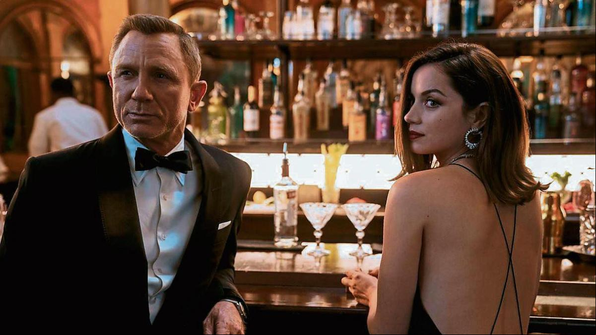 La última de James Bond, un banquete para bondófilos
