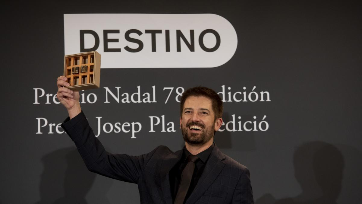 El periodista Toni Cruanyes, premio Josep Pla con una narrativa memorialística El periodista Toni Cruanyes, premio Josep Pla con una narrativa memorialística