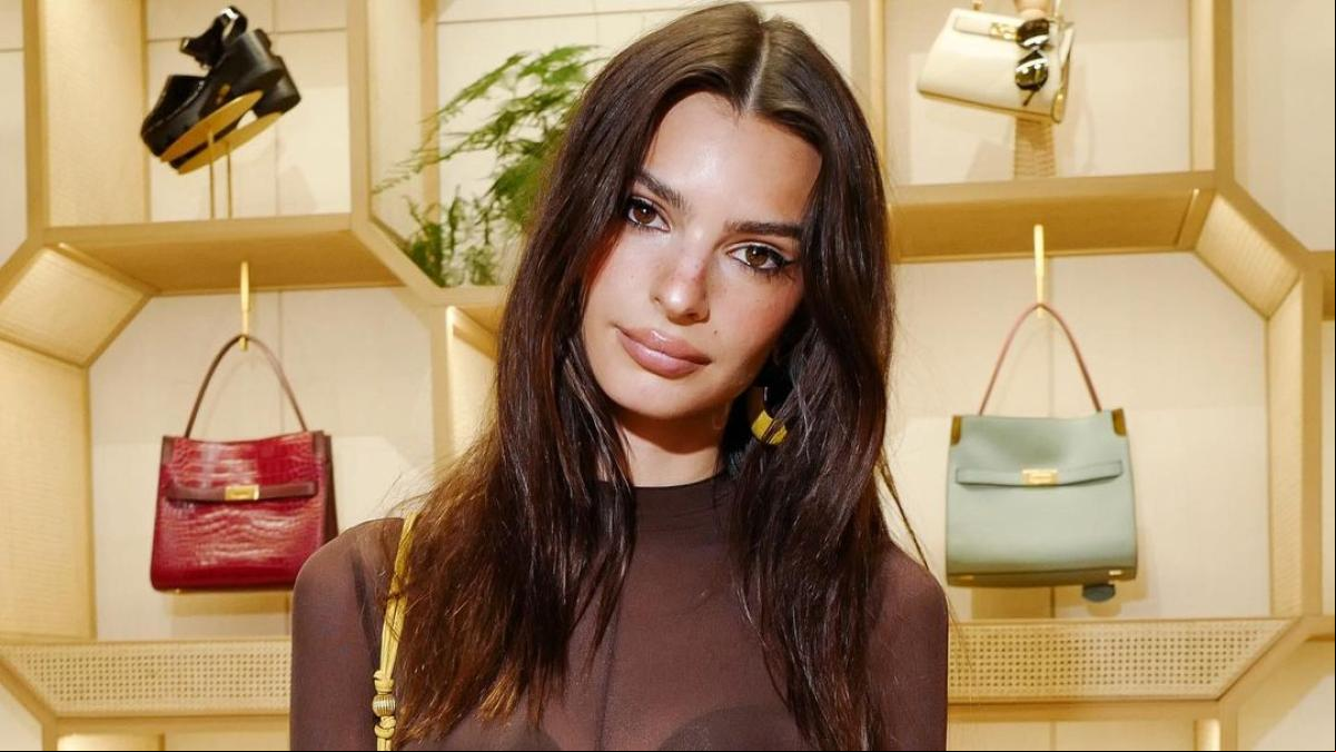 Emily Ratajkowski estrena el flequillo más tendencia del año