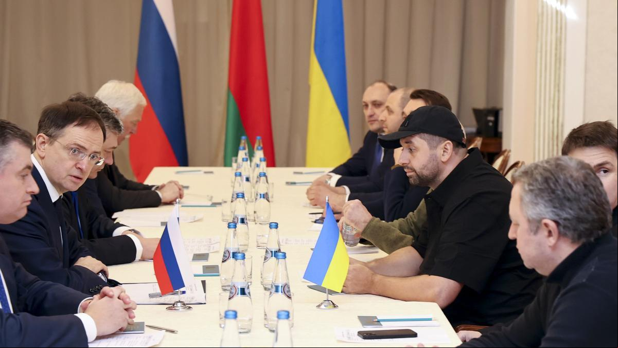 El oligarca ruso Oleg Deripaska afirma que demorar las negociaciones es una locura El oligarca ruso Oleg Deripaska afirma que demorar las negociaciones es una locura