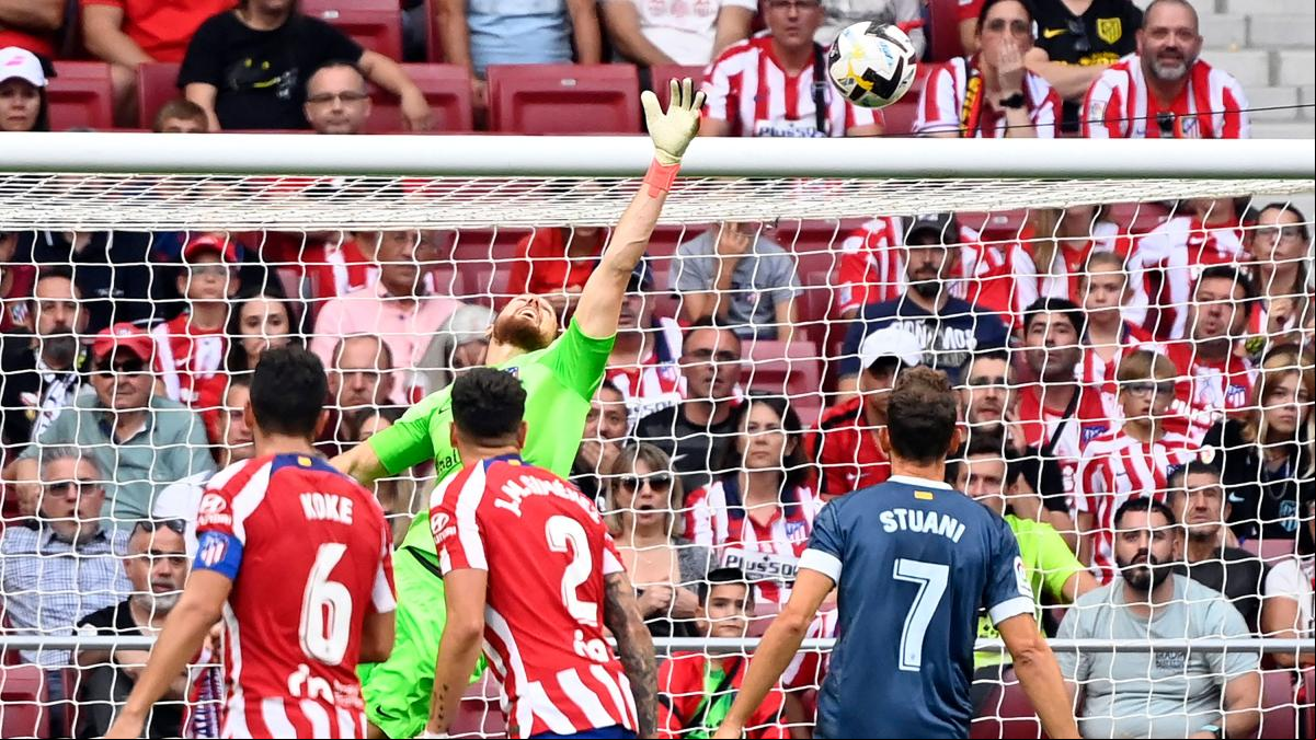 La valentía del Girona se queda sin premio ante un Atlético contundente